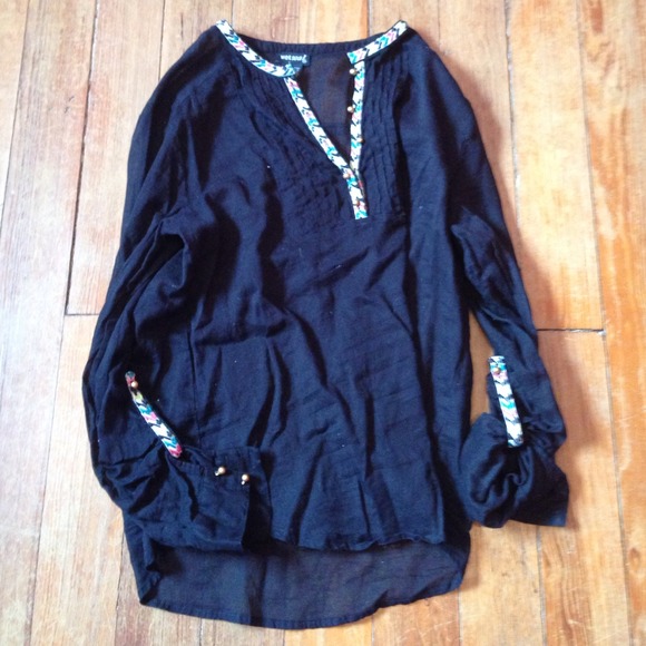 Cute beach top ⭐️LOWEST PRICE⭐️