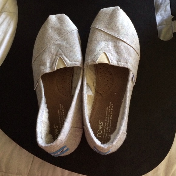 Toms