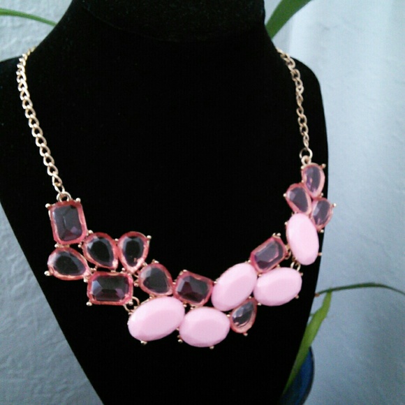 💐HP 8X 🎉Brand New! Geometric Necklace - Picture 2 of 4