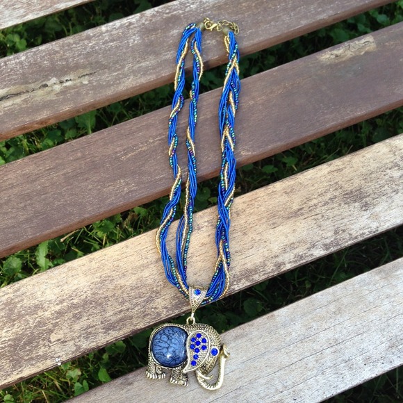 Lovely Elephant Stone Necklace❌SOLD❌ - Picture 2 of 4