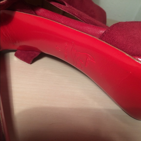 🔴SOLD🔴 Christian Louboutin Red Suede Orlan Heels - Picture 4 of 4