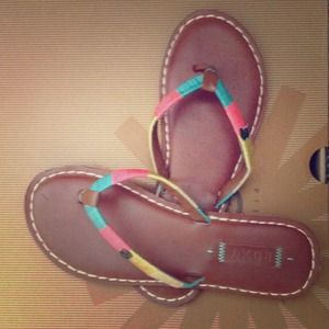 Roxy flip flops