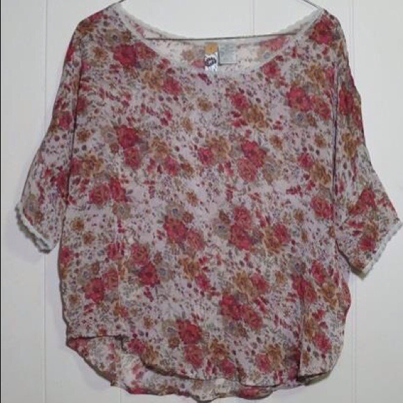 Mimi Chica Hippie Top - Picture 2 of 2