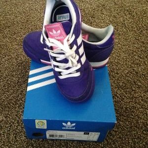Kids Adiddas Orion size 10.5