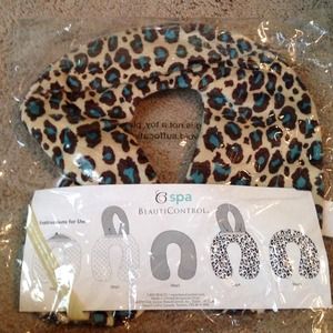 Beauty Control neck pillow cover