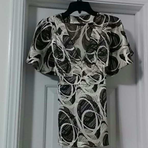 Shiny top M New York &Company