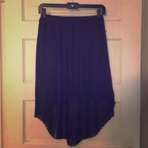 Black thinly pleated high low Forever 21 skirt.