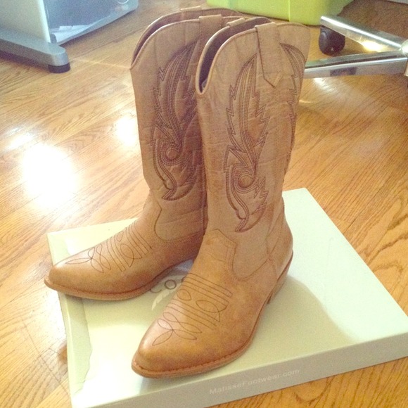 Brand new western boots!