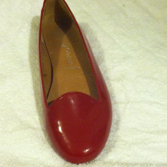Jeffrey Campbell Mention Lip Flats - Picture 3 of 3