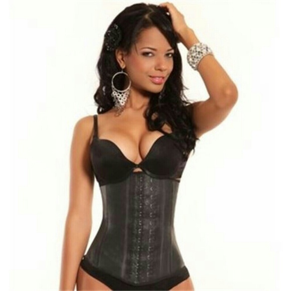 Ann cherry cincher