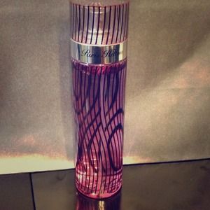 Paris Hilton perfume