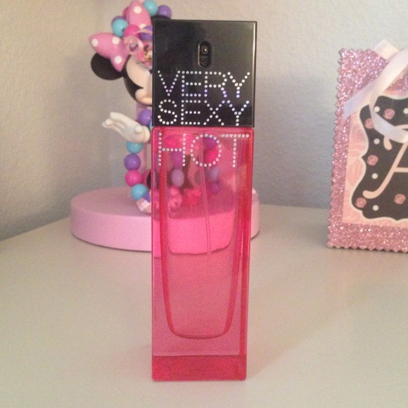 Victoria's Secret Very Sexy perfume