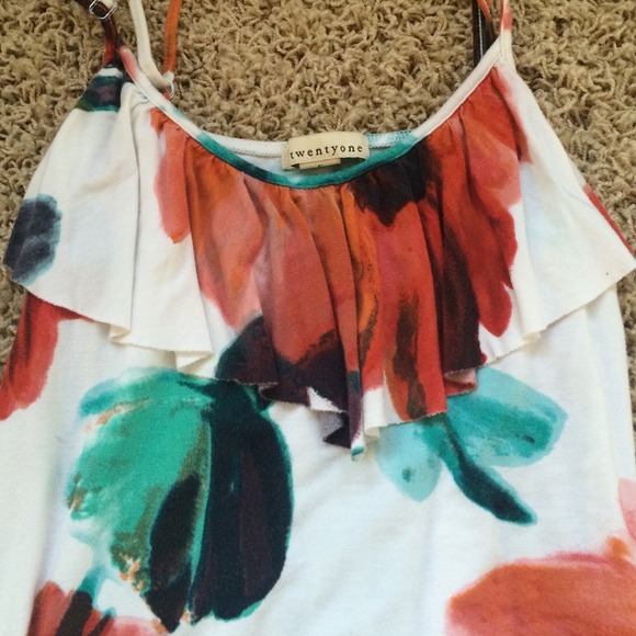 Forever 21 Floral Ruffle Tank - Picture 2 of 4