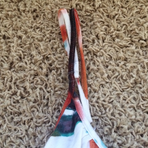 Forever 21 Floral Ruffle Tank - Picture 3 of 4