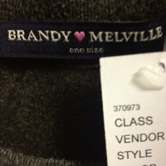 🚫SOLD🚫 Brandy Melville Graphic Muscle - Picture 4 of 4