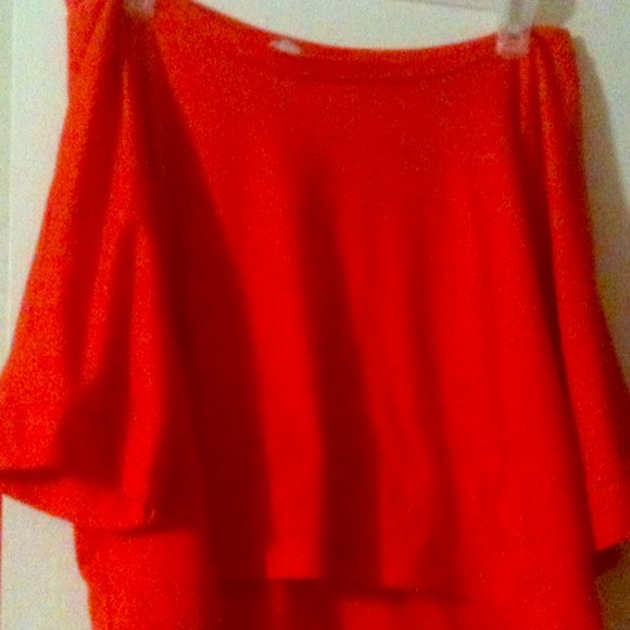 Half sleeve crop top