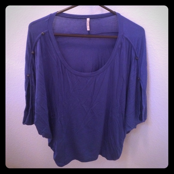 Blue loose fitted shirt