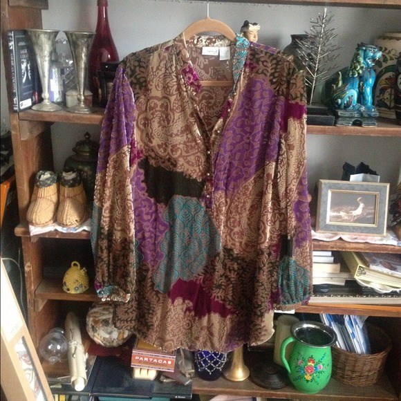 REDUCED!!-Gorgeous Burnout Velvet Tunic