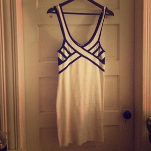 Black n white bodycon shapely dress.