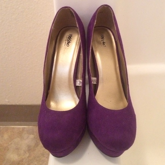 Purple velvet heels