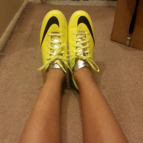 Nike indoor cleats