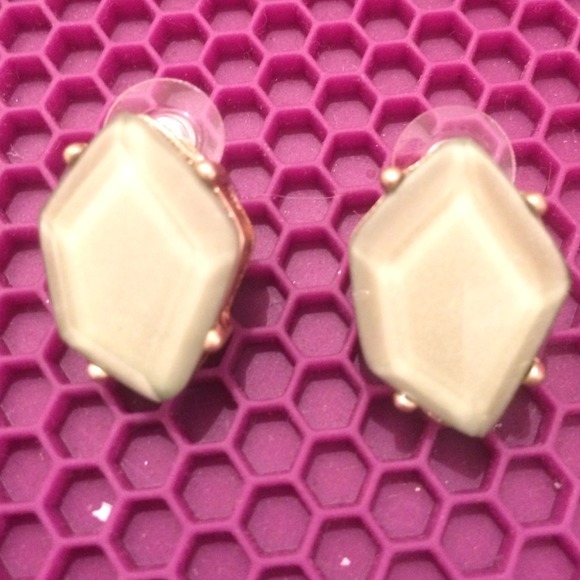 Light green stud earrings