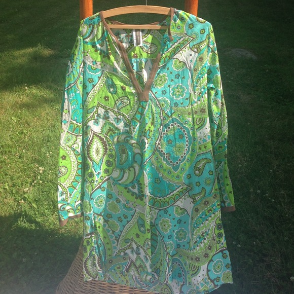 ✨Sale✨Tommy Bahama Beach Cover Up!!