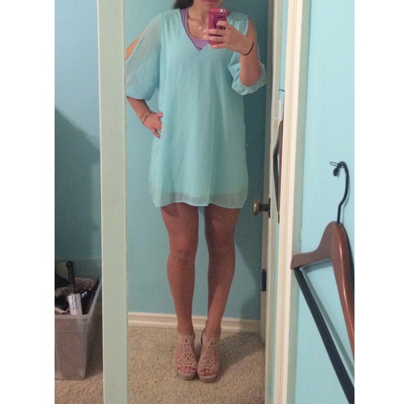 Lulu's light blue dress