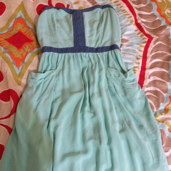 🚫TRADED🚫Mint Green and Blue Strapless Dress