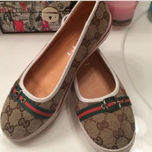GUCCI flats shoes (authentic ) Made in Italy