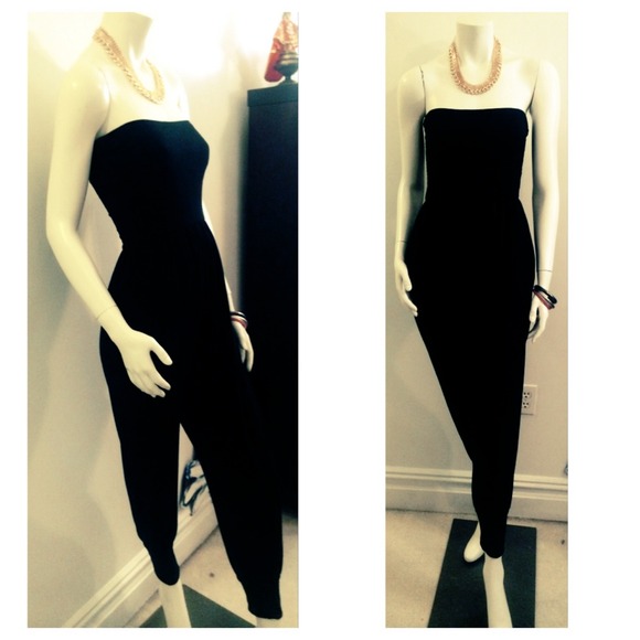 ❌SOLD❌Minimalist Slouchy Strapless Black Jumpsuit