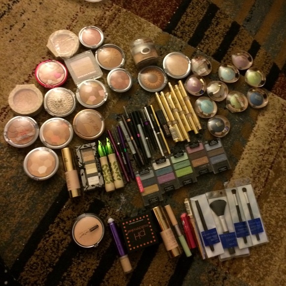 Make up bundle