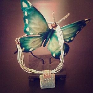 Silver Tri-colored Necklace with Rhinestones