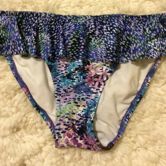 RAMPAGE Nordstroms Bikini size small - Picture 2 of 4