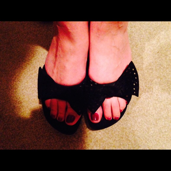 Stuart Weitzman Black Wedge Bow sandals suede