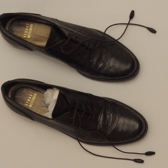 Stuart Weisman Croc Lace Up Flat Oxfords