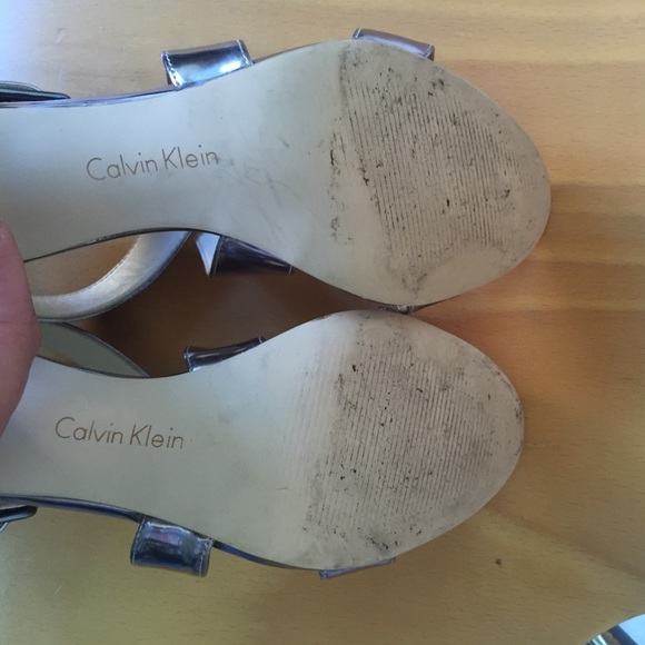 Calvin Klein SEXY metallic heels - Picture 4 of 4