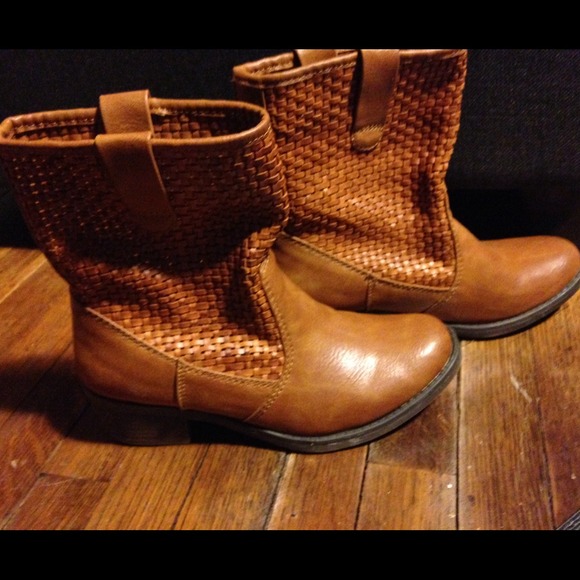 Ankle boots