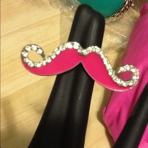 Mustache rings