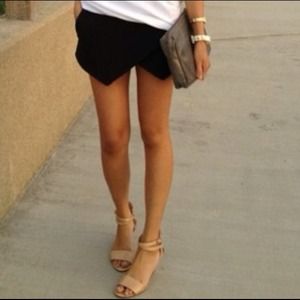 Zara Skort! Black color size M