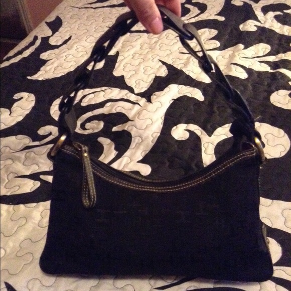 Black Tommy handbag - Picture 1 of 3