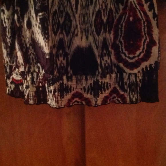 DONATED Multicolor Top - Picture 2 of 3