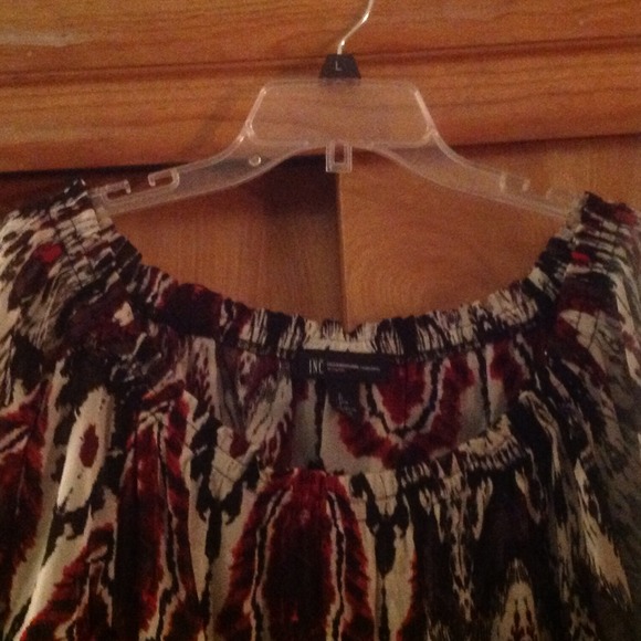 DONATED Multicolor Top - Picture 3 of 3