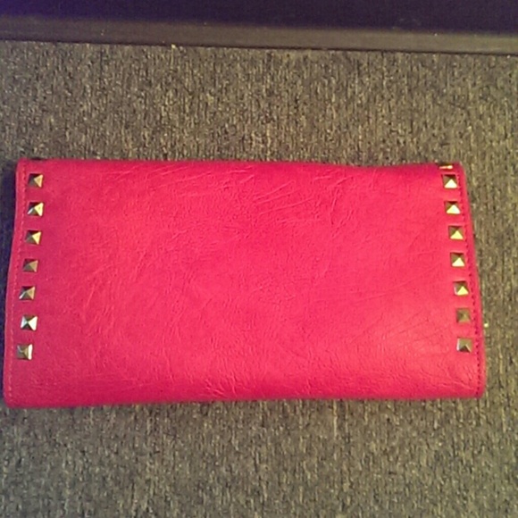 Clutch - Picture 3 of 4