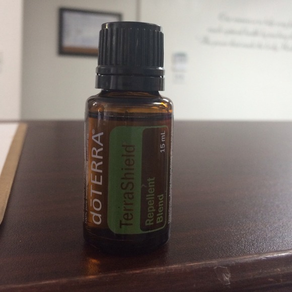 All natural big repellant