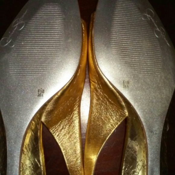 Shoes - Picture 2 of 2