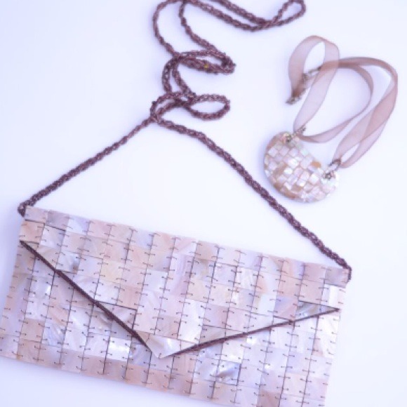 Bundle Crossbody Bag & Necklace