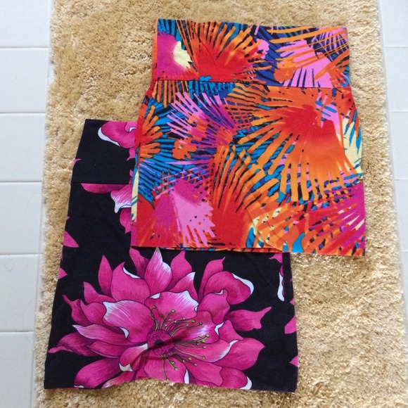 Wet seal High waisted skirts!