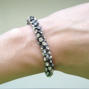 Stella & Dot Silver Hematite Black Twist bracelet