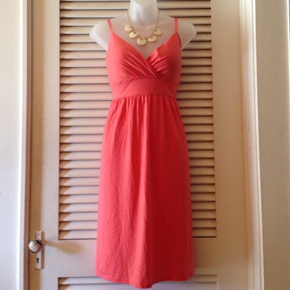 Coral Colored Dress Cute! ☀️🌺🌸🌼